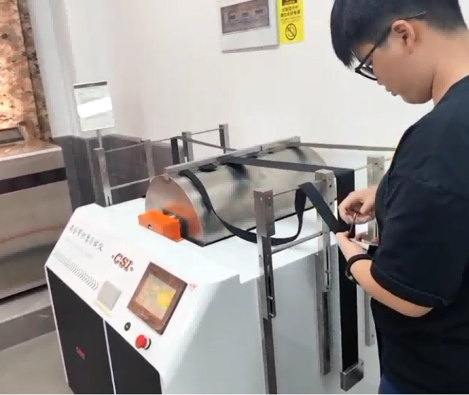 无菌医疗器械包装内压法测试仪：程斯与苏州XX器材有限公司合作启航